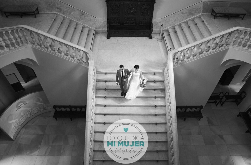 Fotógrafo de bodas en Sevilla – Boda en Ayuntamiento de Sevilla – Sesión de fotos en Reales Alcázares – Celebración en Restaurante Alabardero